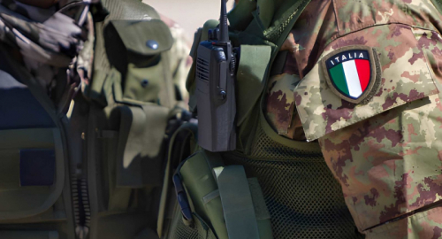 Paura nel Kurdistan iracheno: missile sulla base italiana a Erbil, militari illesi